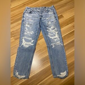 Women’s American Eagle Distressed Jeans